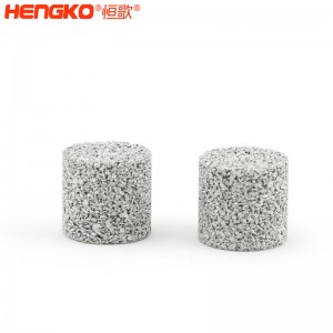 微米燒結(jié)金屬不銹鋼濾柱_316L不銹鋼粉末燒結(jié)濾柱